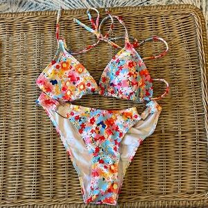🌈 SHEIN Colorful Floral Bikini Set